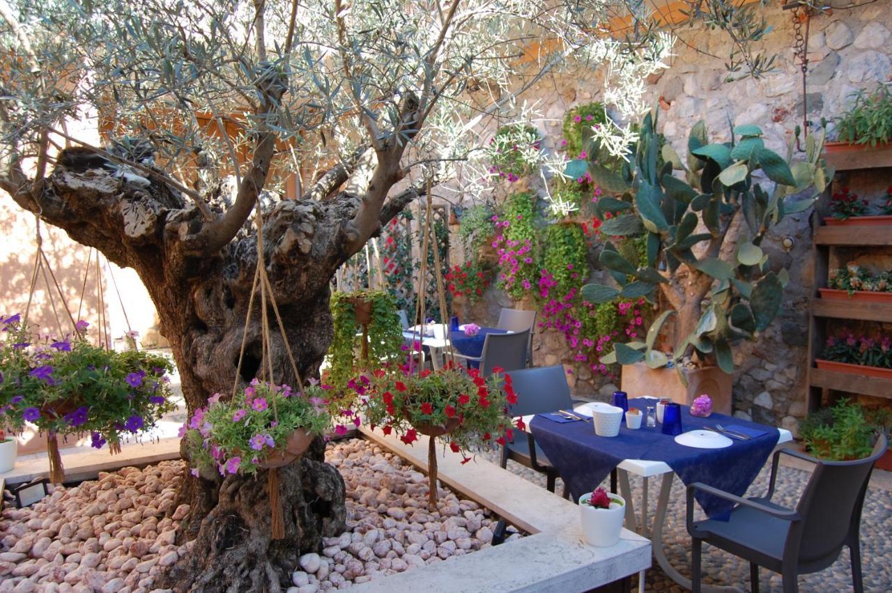 Antico Borgo B&B Con Spa - Adults Only Manerba del Garda Extérieur photo