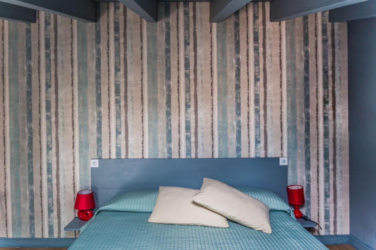Antico Borgo B&B Con Spa - Adults Only Manerba del Garda Extérieur photo